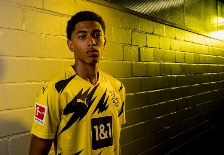 国乒五连胜毫无悬念，孙颖莎短暂挂靴，王曼昱挑大梁