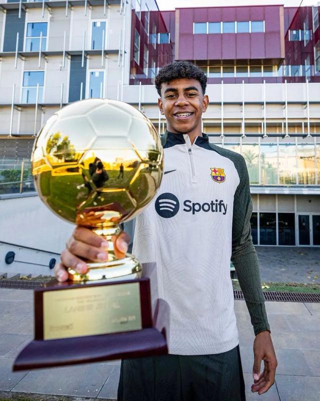 篮球火箭球队全员完成训练任务