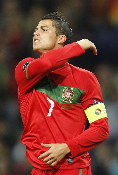 欧冠战报：西蒙屡献神扑，巴尔科拉中框，巴黎0-0闷平毕包