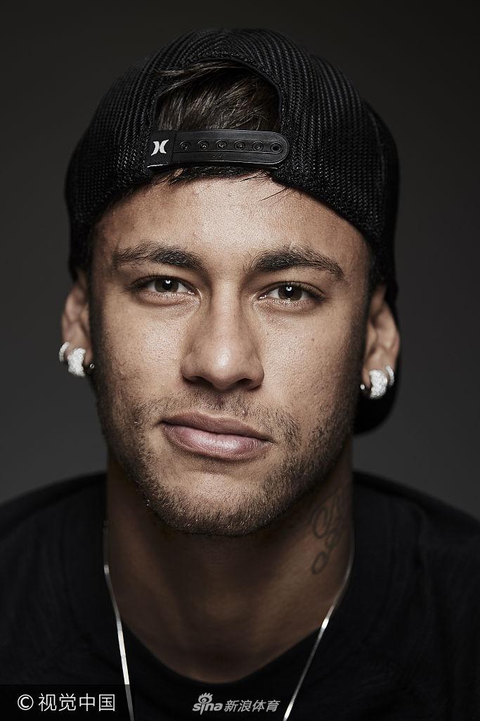 弗兰克：香港行可以用完美来形容；萨尔的努力让我印象深刻