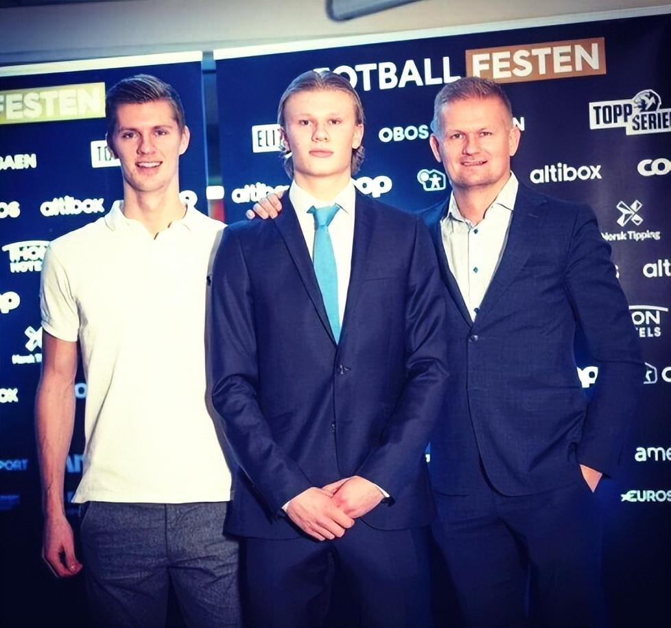 24名落差太扎心，郑钦文明年能重返前十吗？