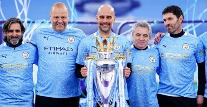 绝境不是终点，而是无数个深夜里重复了千万次的那个起点