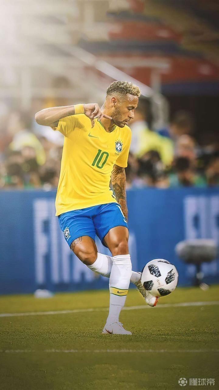 巴特萨基还没来不及走到替补席跟教练击掌普利西奇就完成了进球！